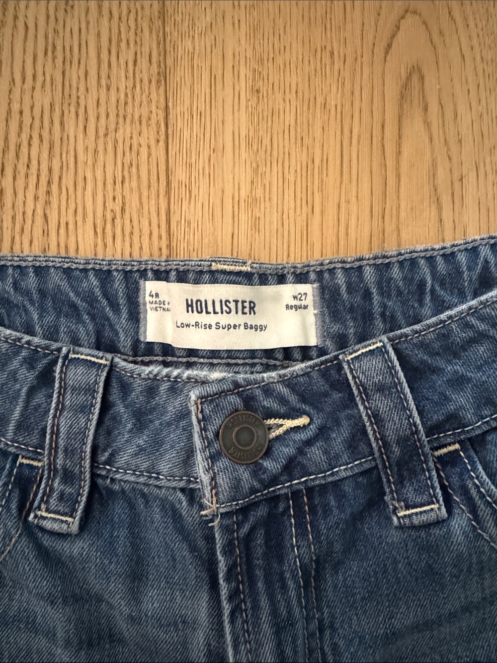 Holster Low rise baggy Women’s Jeans with cherry stitching